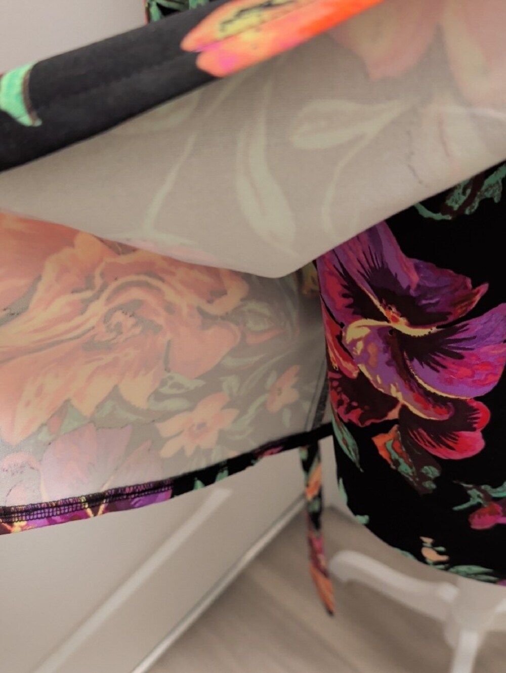 SIENA $128 NWT Size 4 Black Floral Wrap Dress with Orange & Purple Blooms - Picture 11 of 11